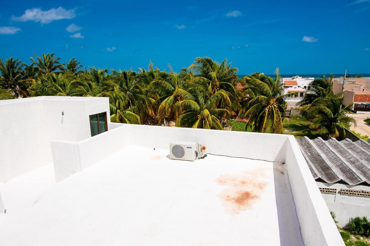 97982 New Modern Villa, Private Pool, High Internet Speed, 2 Blocks From The Beach Pueblo Chicxulub Exterior foto