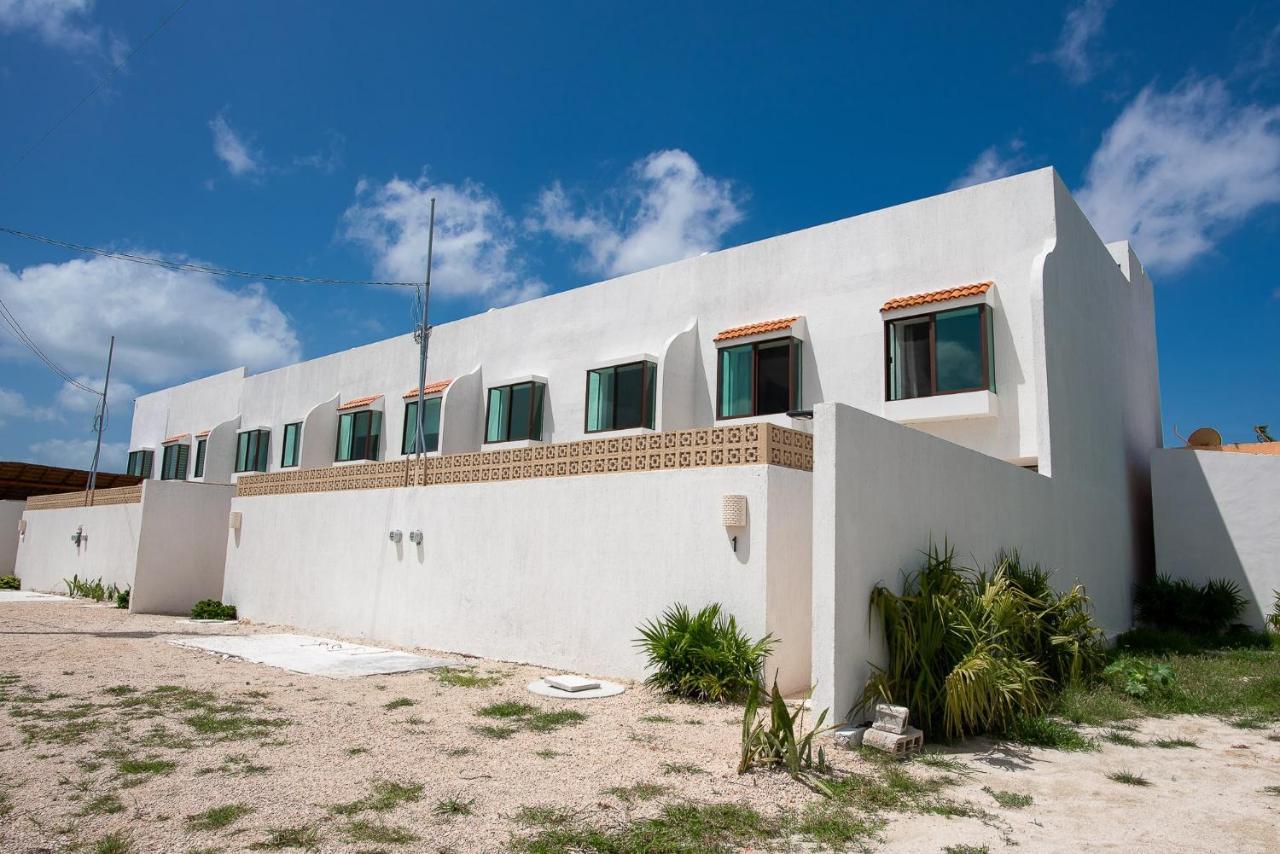 97982 New Modern Villa, Private Pool, High Internet Speed, 2 Blocks From The Beach Pueblo Chicxulub Exterior foto