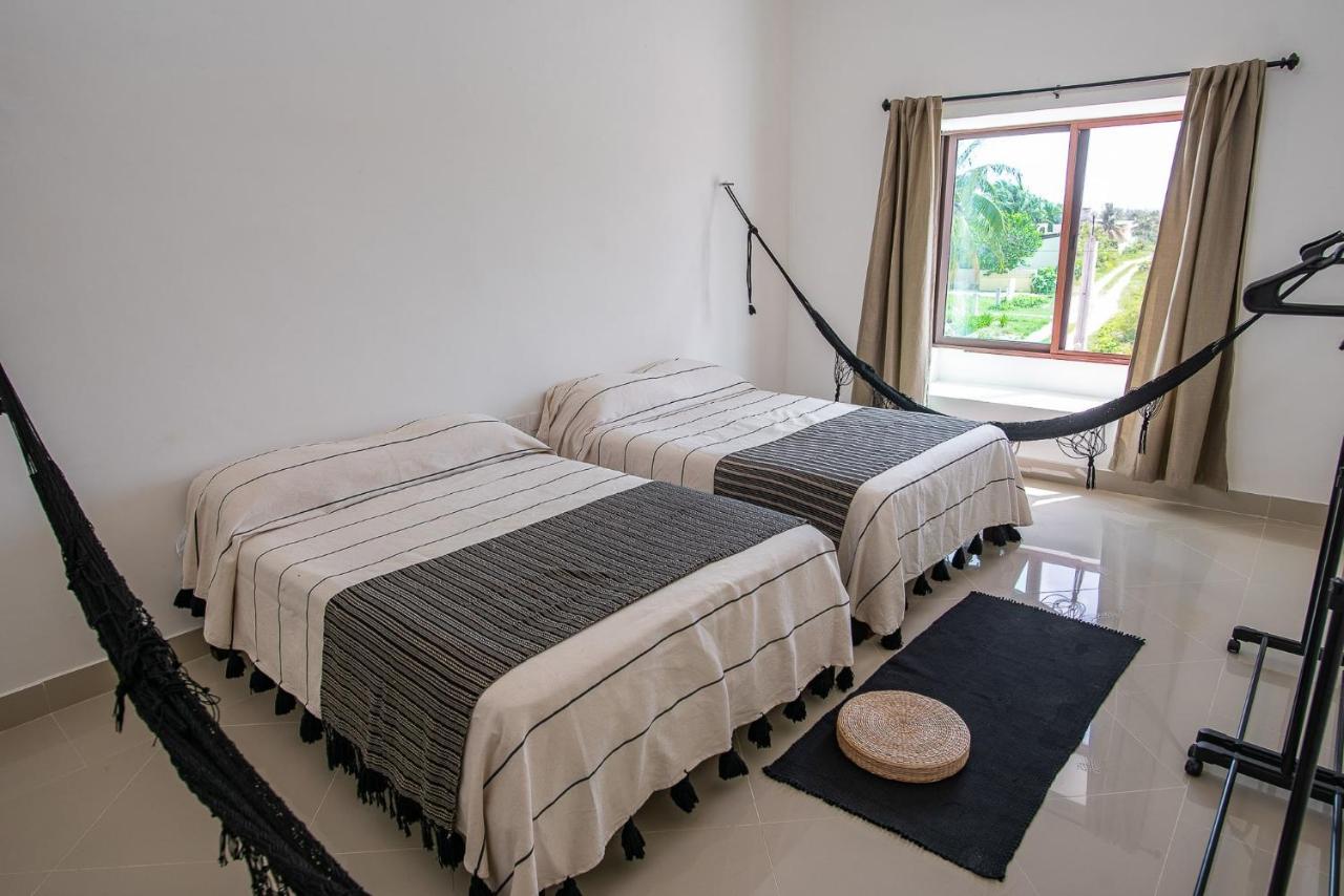 97982 New Modern Villa, Private Pool, High Internet Speed, 2 Blocks From The Beach Pueblo Chicxulub Exterior foto