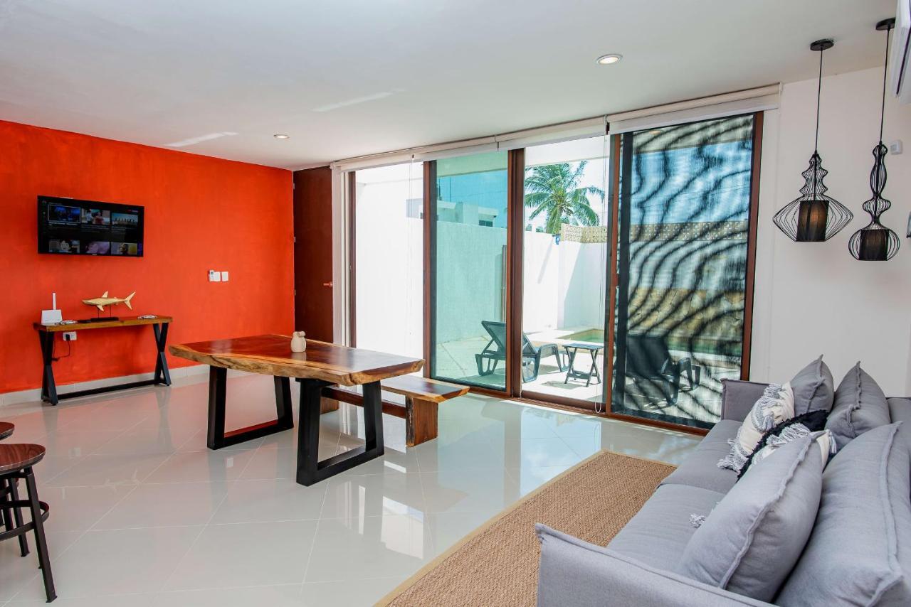 97982 New Modern Villa, Private Pool, High Internet Speed, 2 Blocks From The Beach Pueblo Chicxulub Exterior foto